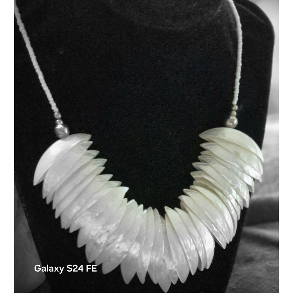 Vtg  White Mother of Pearl Fringe Statement Necklace Mermaid Boho Bib VTG 24in